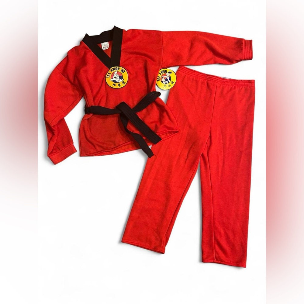 Vintage Staple Red Wormser Tae Kwon Do Red Karate Gi Youth Uniform Black Belt